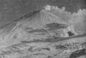 Вулкан Ключевская сопка — объект неоднократных восхождений советских альпинистов на крайнем востоке страны. Фото В. Смелова